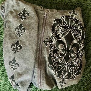 Zip up sweater with Fleur-de-Lis Design